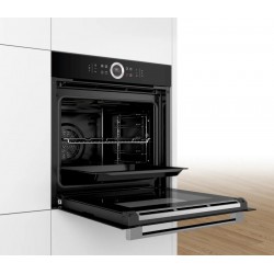 Otwarty piekarnik Bosch HBG633BB1